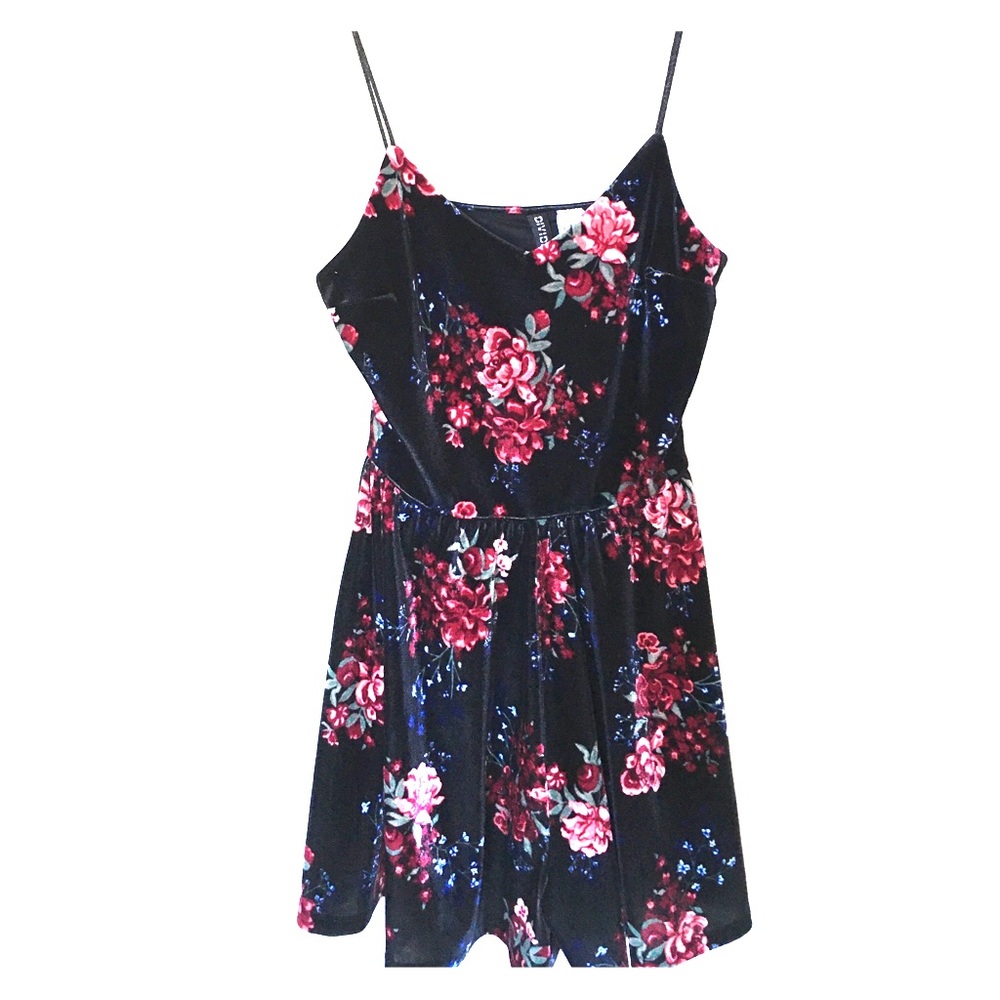 H&M’s DIVIDED velvet romper